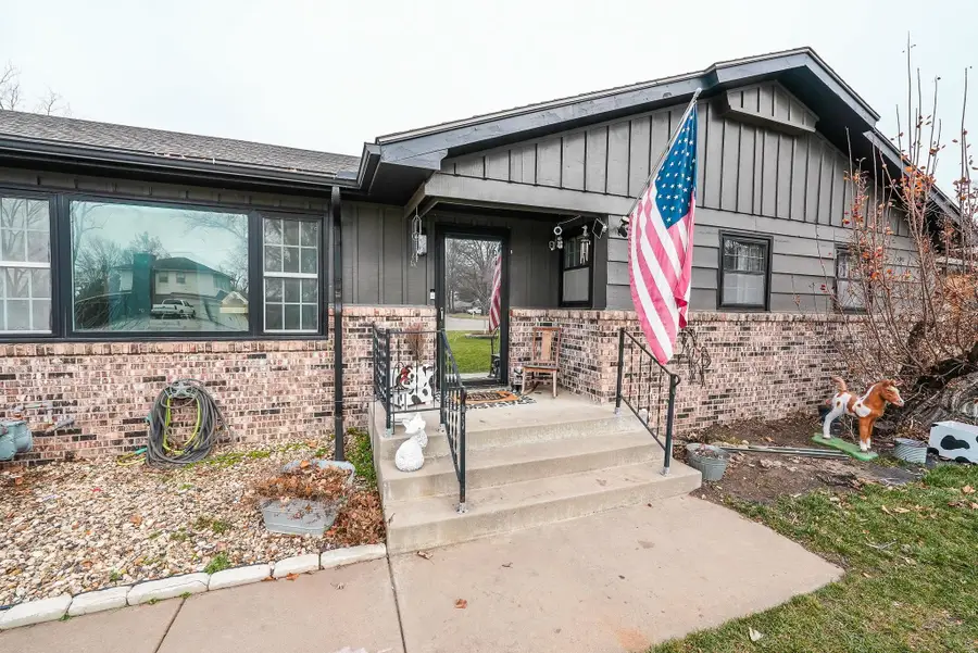 830 Delmar Dr, El Dorado, KS 67042 - Image #2