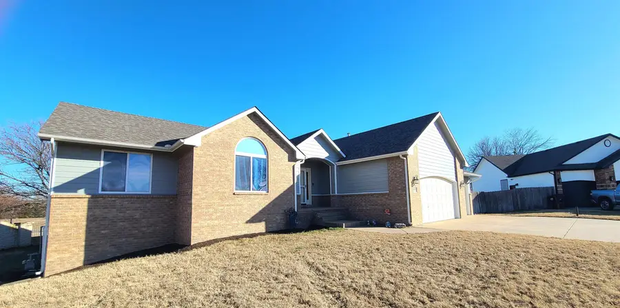 105 Primrose Ct, Rose Hill, KS 67133 - Image #2