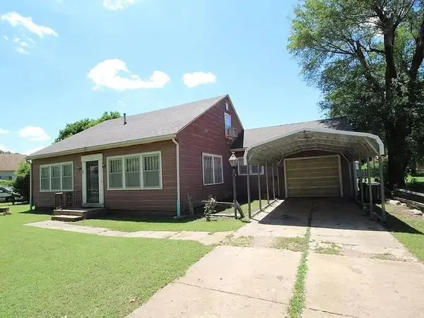 1712 Oak, Harper, KS 67058