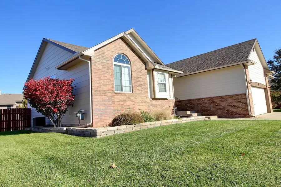 10914 W Lantana St, Wichita, KS 67205 - Image #2