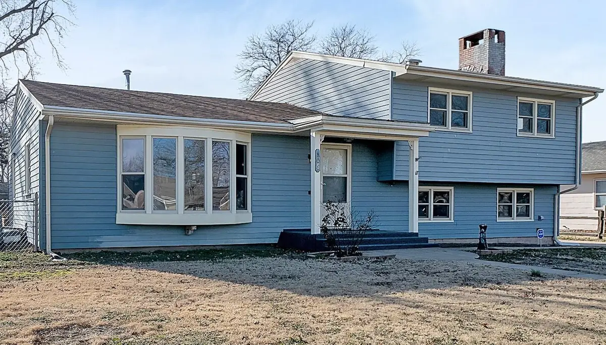 805 Willis Ave, Salina, KS 67401 - Image #1