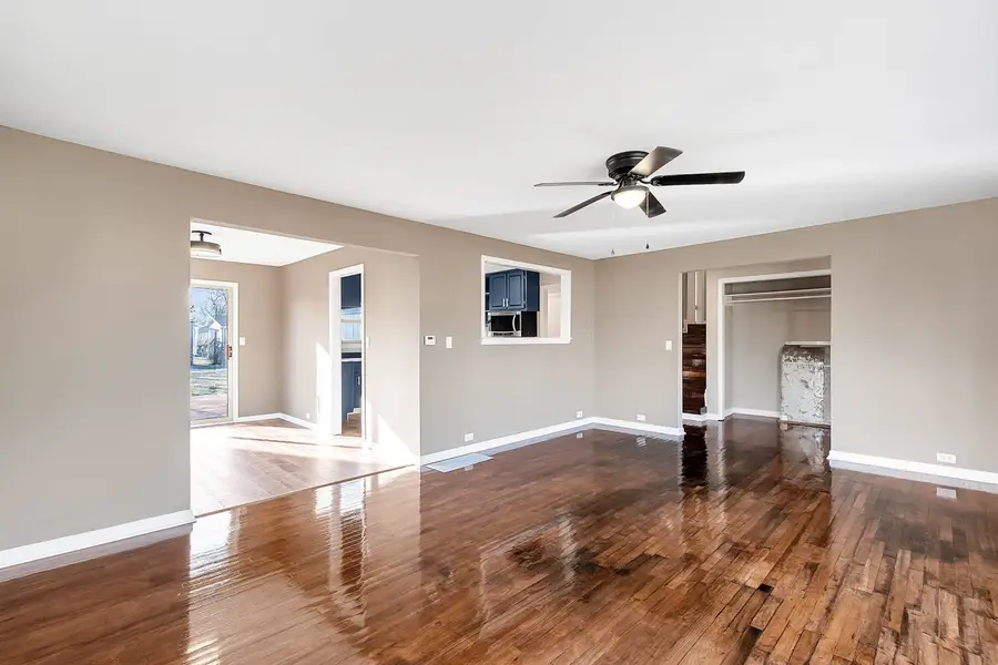 805 Willis Ave, Salina, KS 67401 - Image #3