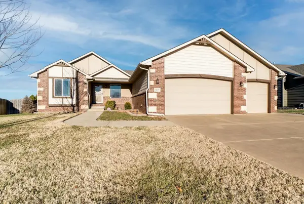 3219 N Emerson St, Derby, KS 67037