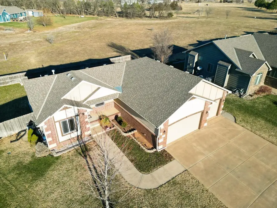 3219 N Emerson St, Derby, KS 67037 - Image #3