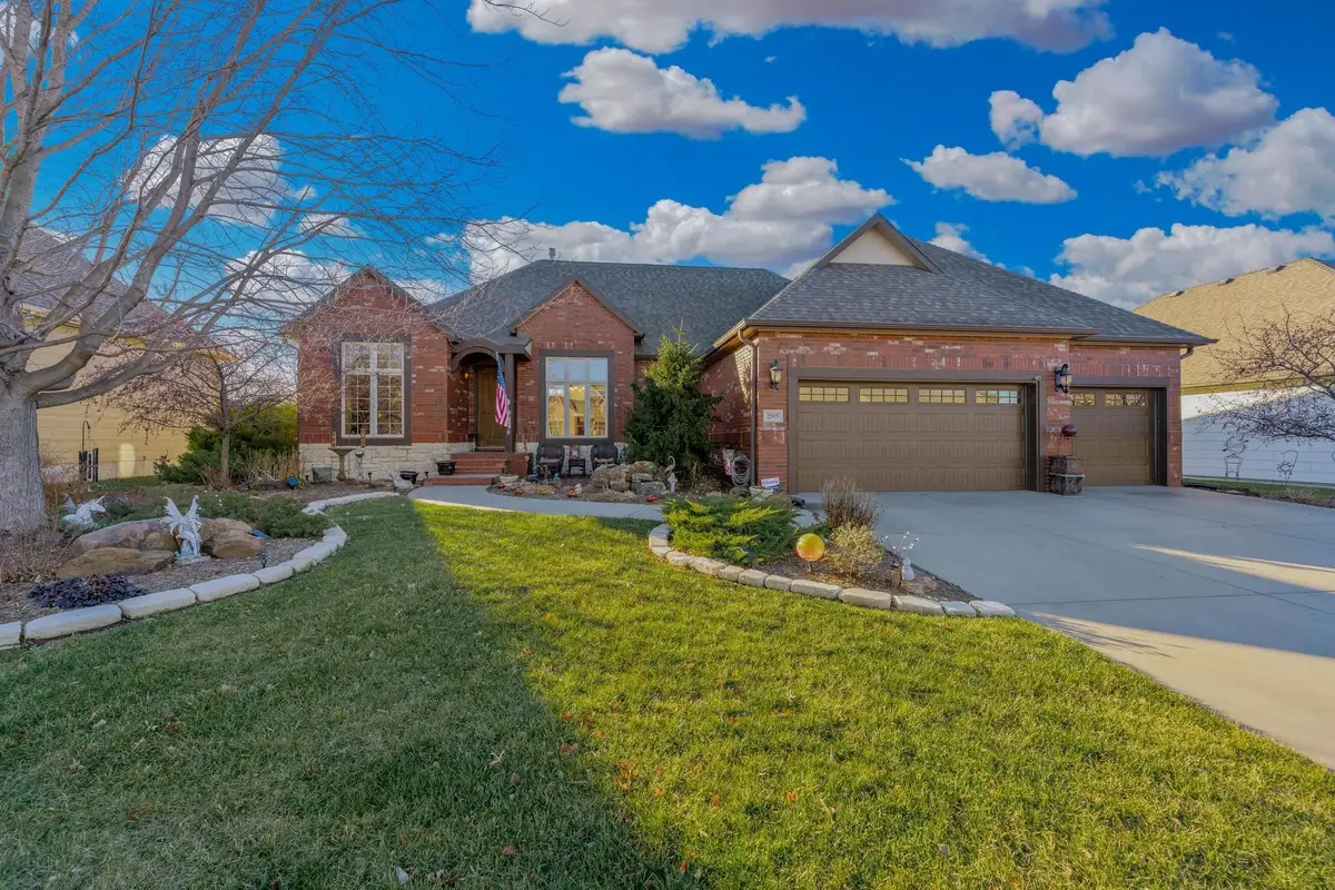 2505 N Loch Lomond Ct, Wichita, KS 67228 - Image #1