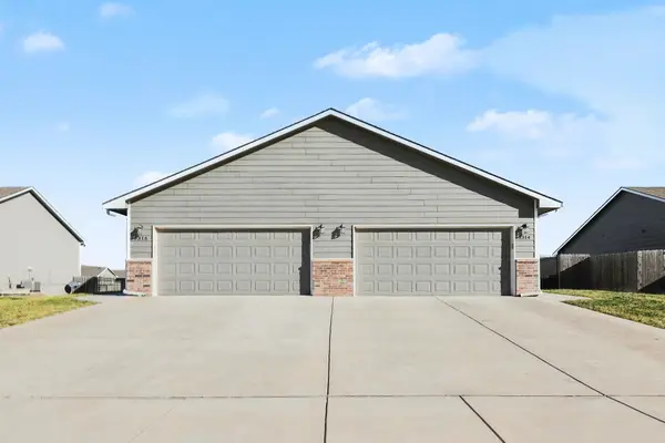 5314 N Cypress St, Bel Aire, KS 67226