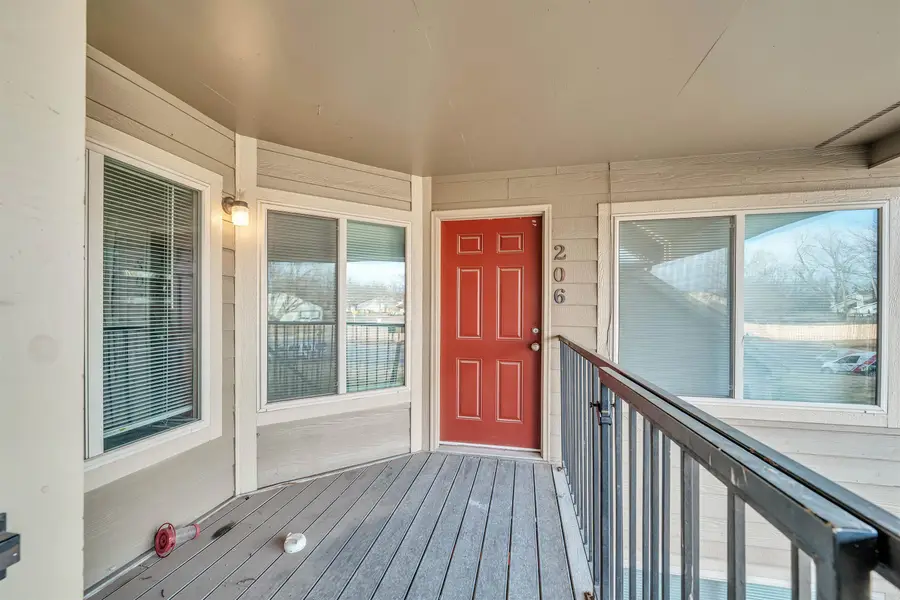 10011 E Boston St Apt 206, Wichita, KS 67207 - Image #3