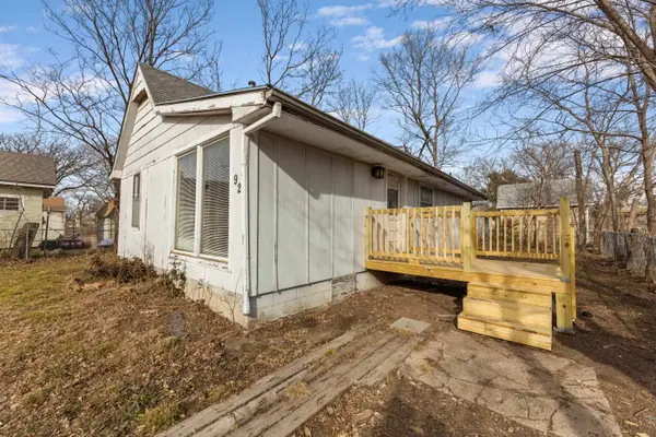 920 SE 6th St, Newton, KS 67114