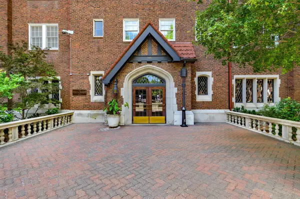 115 S Rutan St, Wichita, KS 67218