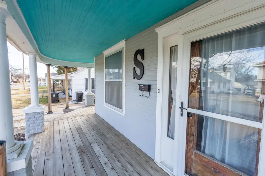 523 W Prescott Ave, Salina, KS 67401 - Image #3