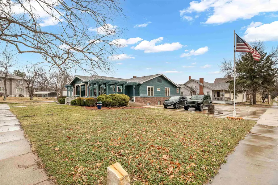 503 N Kansas Ave, Ellsworth, KS 67439 - Image #2