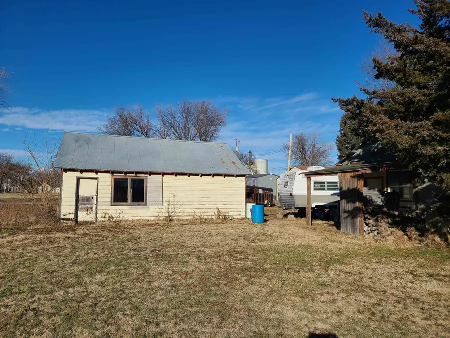 412 S 2nd St, Lindsborg, KS 67456 - Image #3