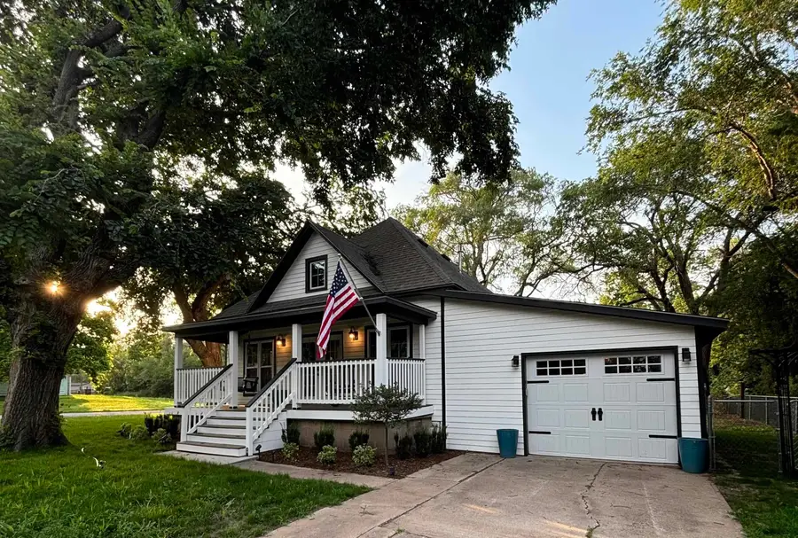 302 E 7th Ave, Belle Plaine, KS 67013 - Image #2