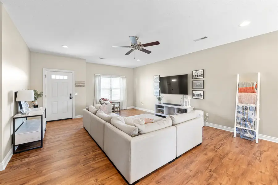 632 Prairie Ln, Salina, KS 67401 - Image #3