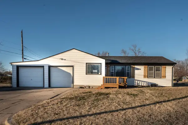 3251 S Vine St, Wichita, KS 67217