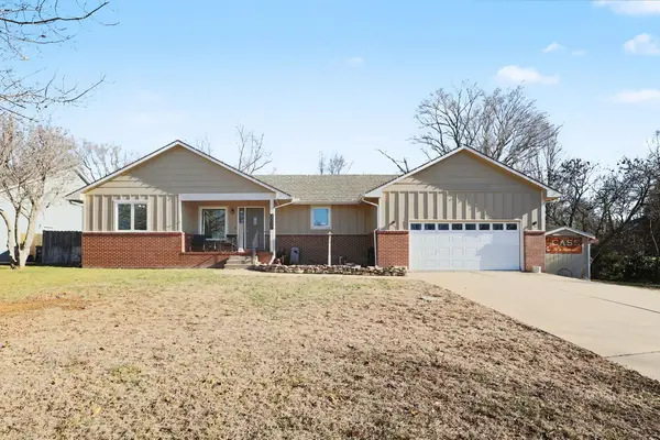 2220 Gentry Ln, El Dorado, KS 67042