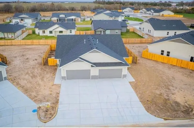 446 Trails Head Ct, Goddard, KS 67052-4311 - Image #1