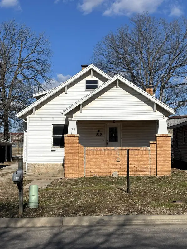 519 E Harvey Ave, Wellington, KS 67152