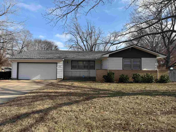 1336 N Joyce St, El Dorado, KS 67042