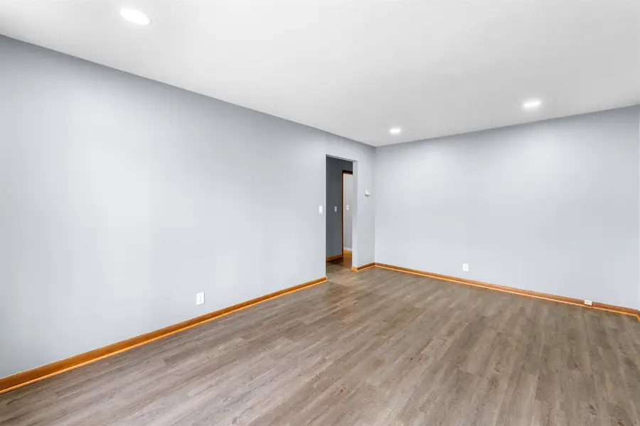 332-334 E Bond St, Salina, KS 67401 - #3