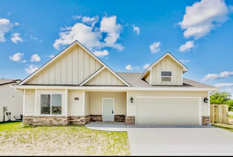 415 Sweetwater Rd, Maize, KS 67101 - #3