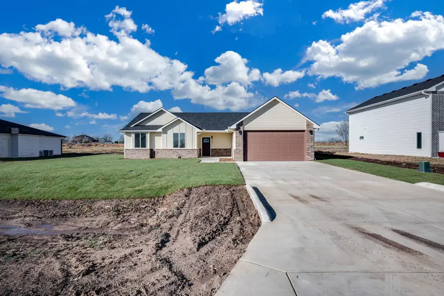 193 S Sycamore Dr, Valley Center, KS 67147 - Image #2