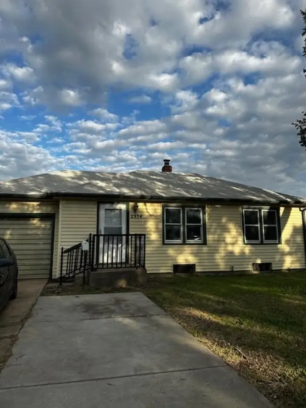 2334 S Greenwood St, Wichita, KS 67211