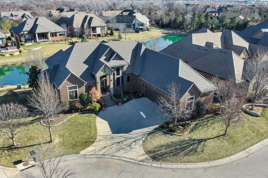 10635 E Glengate Cir, Wichita, KS 67206 - Image #2