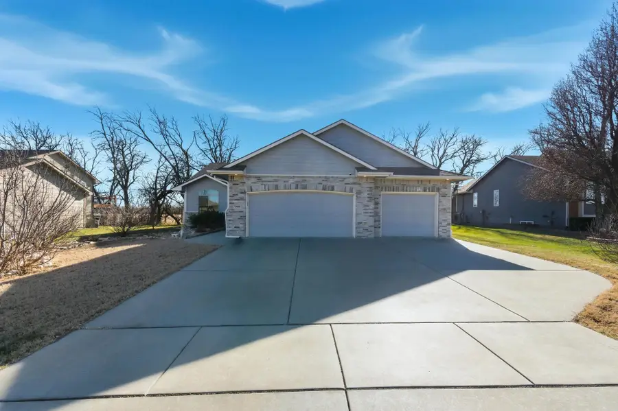 15609 E Rosewood St, Wichita, KS 67230 - Image #2
