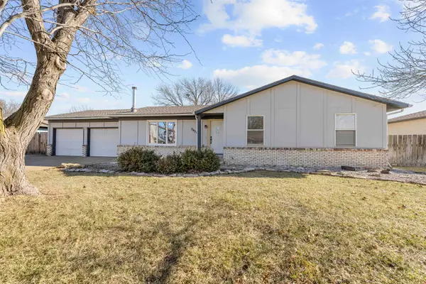 2627 Bret Ave, Salina, KS 67401