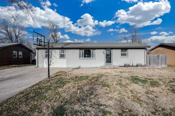 324 W 4th St, Haysville, KS 67060