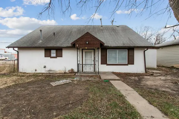 1836 S Laura Ave, Wichita, KS 67211