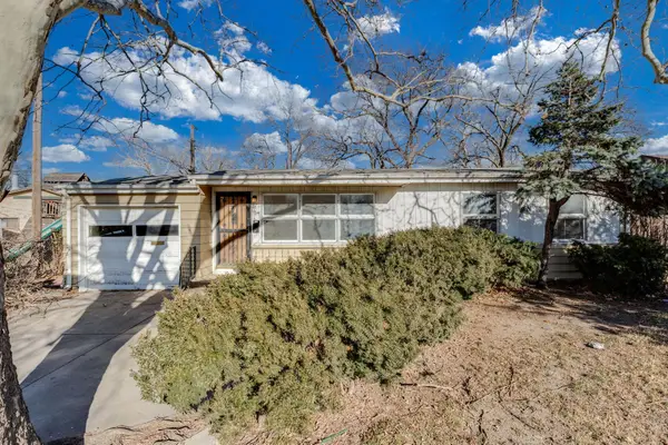 2616 S Southeast Dr, Wichita, KS 67216