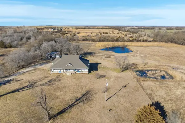 740 E 70th Ave N, Belle Plaine, KS 67013