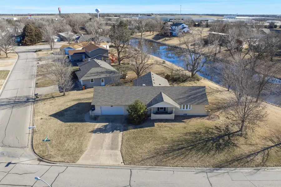 500 Rolling Hills, Newton, KS 67114 - Image #2
