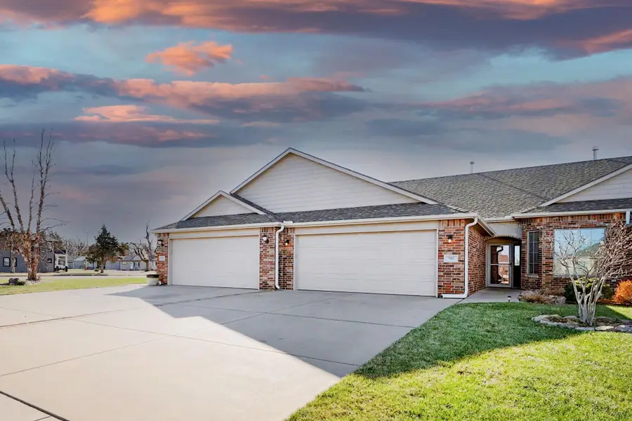 705 W Cottonwood, Valley Center, KS 67147 - Image #2