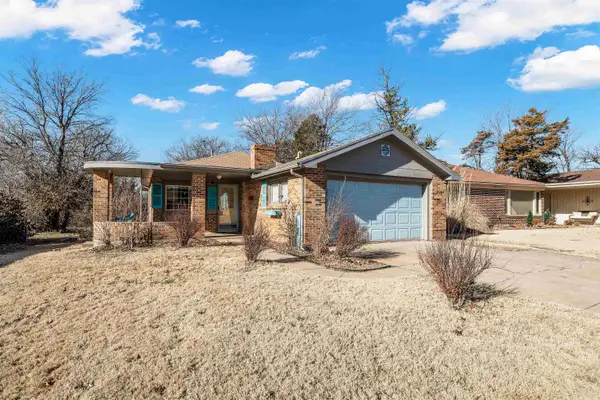 1579 N Roosevelt St, Wichita, KS 67208