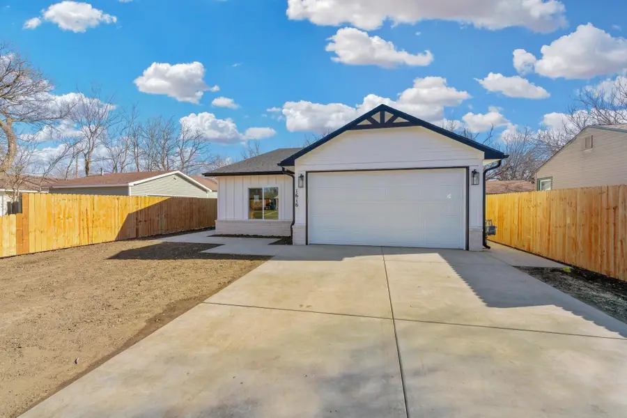 1616 S Martinson St, Wichita, KS 67213 - Image #2