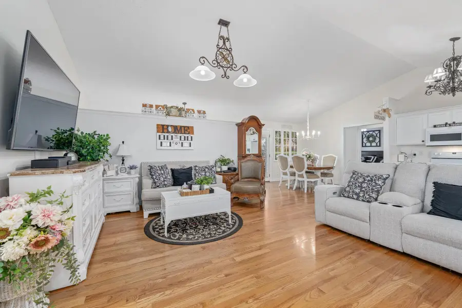 10406 W Dallas Circle, Wichita, KS 67215 - Image #3