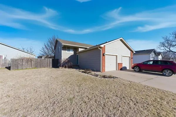 11004 W Grant St, Wichita, KS 67209