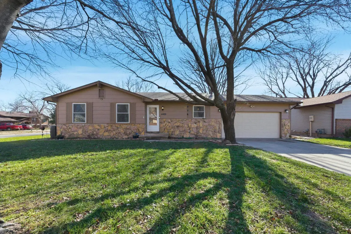 4455 S Washington Ct, Wichita, KS 67216 - Image #1