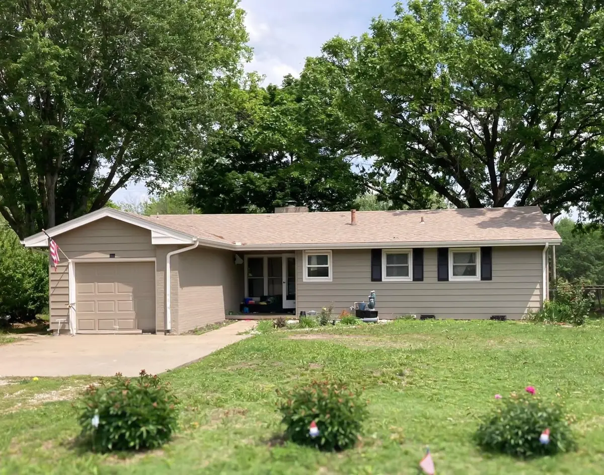 804 S Main St, Leon, KS 67074 - #1