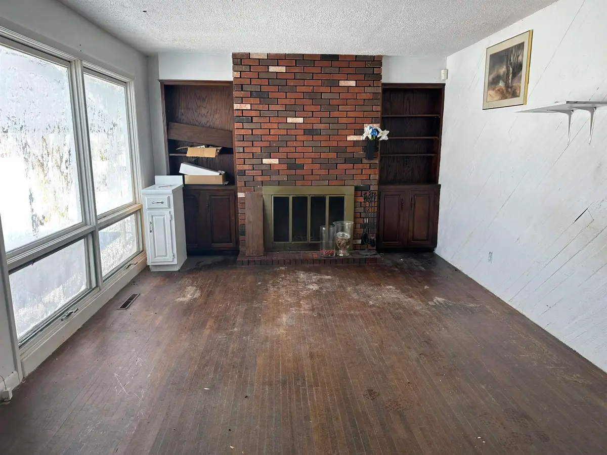 1902 S Roosevelt St, Wichita, KS 67218 - Image #1