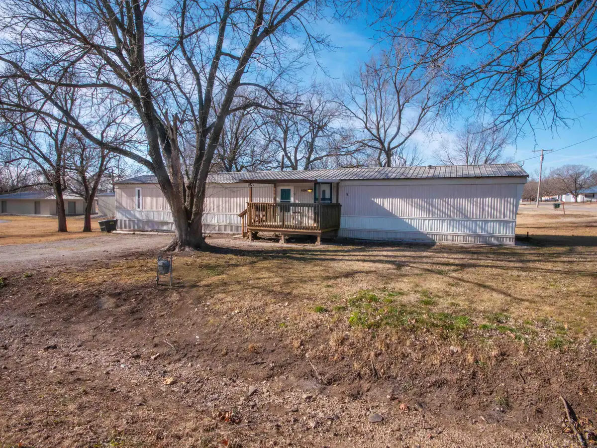 404 S Howard, Howard, KS 67349 - Image #1