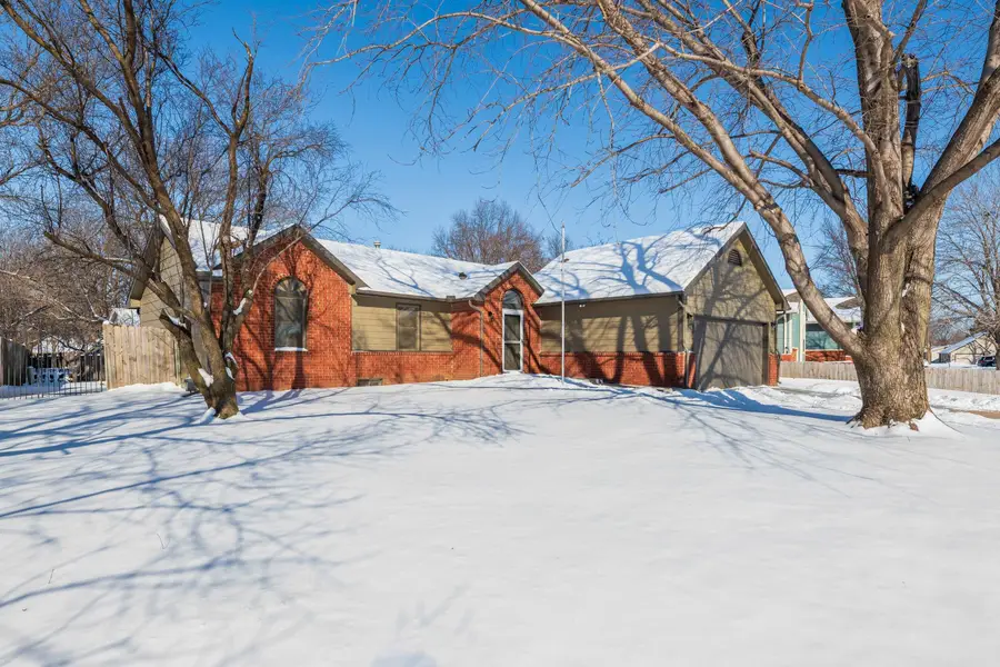 425 N Parkridge St, Wichita, KS 67212 - Image #3