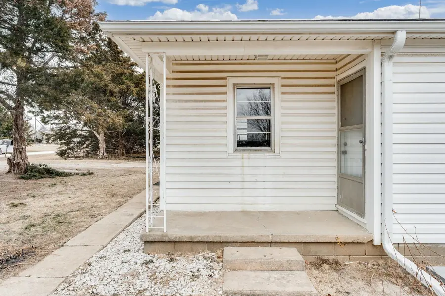 726 S Praire Dr, Andover, KS 67002 - Image #2