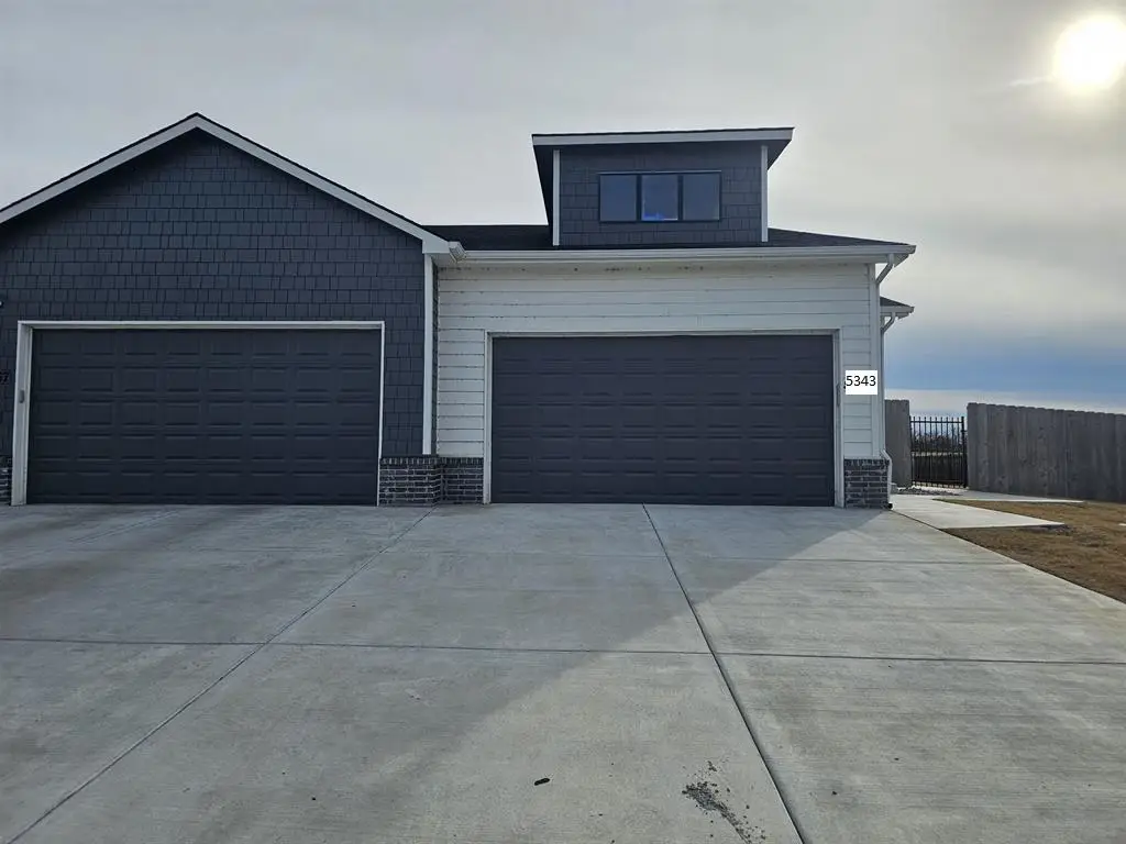 5341-5343 Pinecrest Ct N, Bel Aire, KS 67220 - Image #1