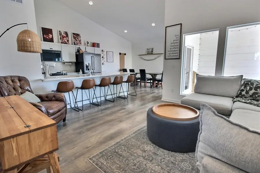 5341-5343 Pinecrest Ct N, Bel Aire, KS 67220 - Image #2