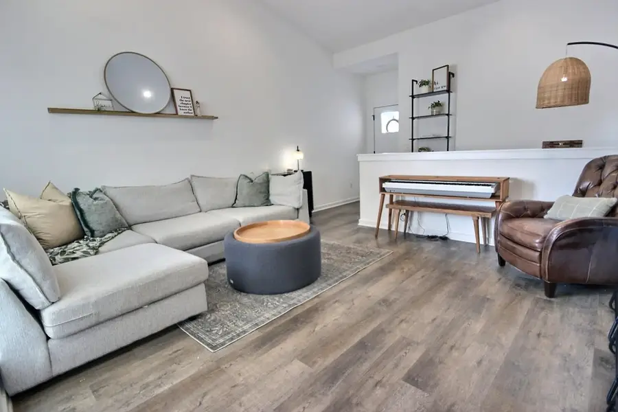 5341-5343 Pinecrest Ct N, Bel Aire, KS 67220 - Image #3