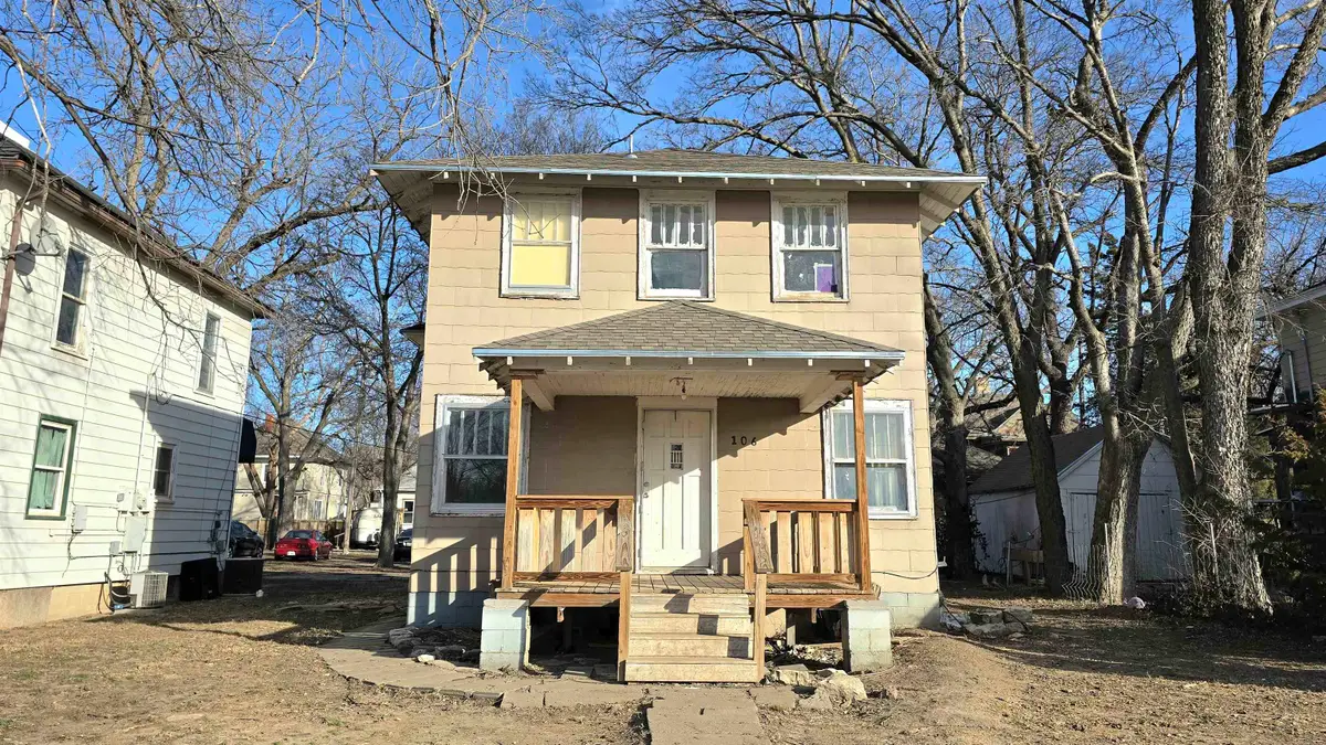 106 N West Pl, Salina, KS 67401 - Image #1